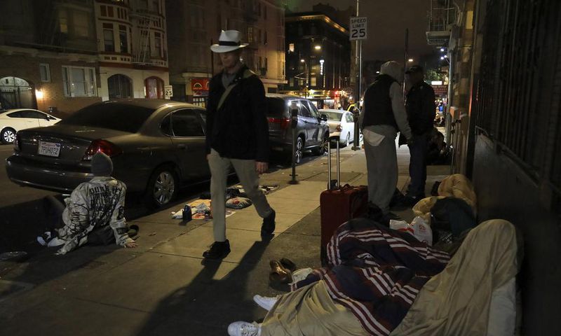 A Bus Ticket Gets Them Home, but Not Off the Streets