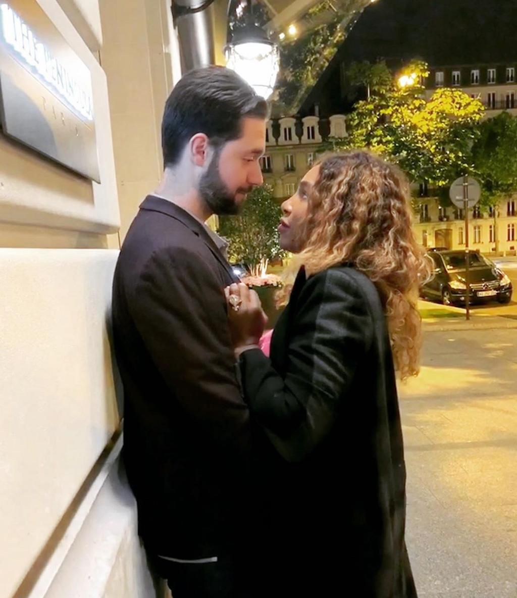 Serena Williams Is ALWAYS Leaning On Husband Alexis Ohanian