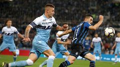 Lazio's Sergej Milinkovic-Savic (L) broke through three minutes after coming on as a late substitute.