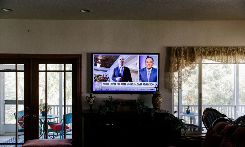 As Evidence Mounts Against President, Some Republicans Keep a Careful Distance