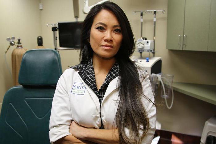 Dr. Pimple Popper Season 3.