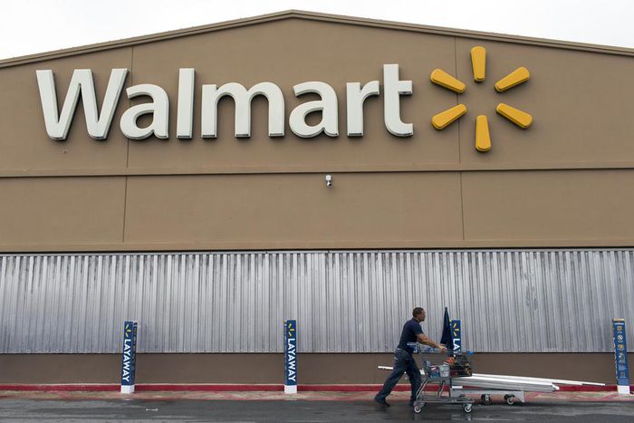 Earthquake Rattles Puerto Rico as Tropical Storm Karen Approaches