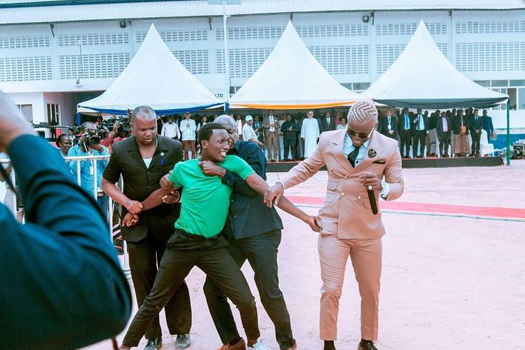 Harmonize speaks after fan dramatically disrupted his performance for Magufuli