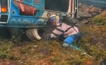 Brian CLKD rescuing passengers in an accident
