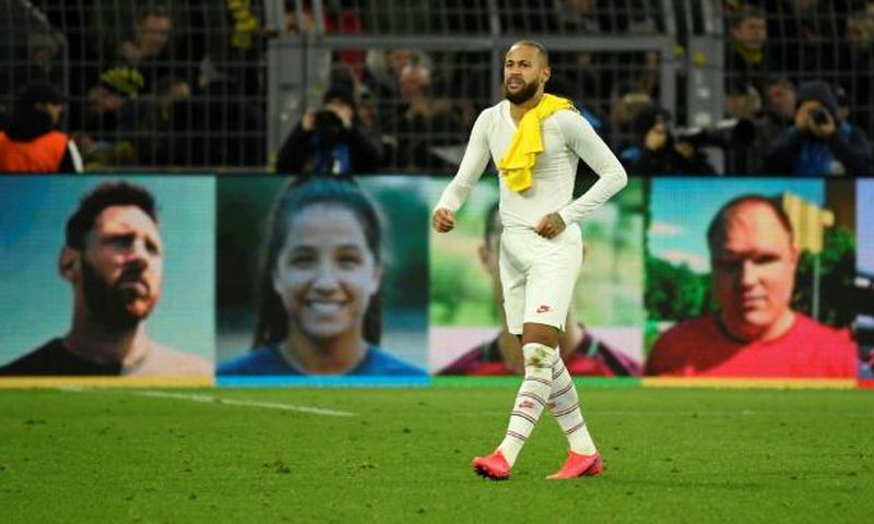 Despite a goal, Neymar was not happy after Paris-Saint Germain lost in Dortmund, meanwhile Lionel Messi has been talking behind the Brazilian's back