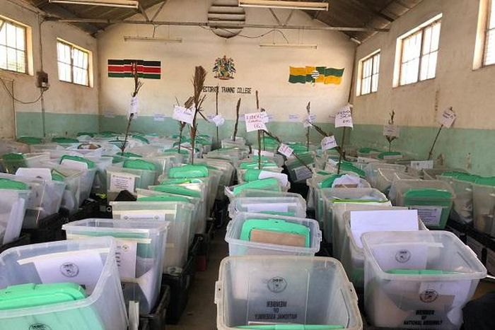 High Court orders IEBC to hand over Kibra voters register to ODM hours to by election