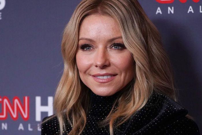 Kelly Ripa Responds After Fan Tells Her To Grow Up