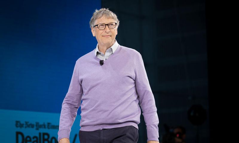 Bill Gates Objects to Elizabeth Warren's Wealth Tax, and She Offers to Explain