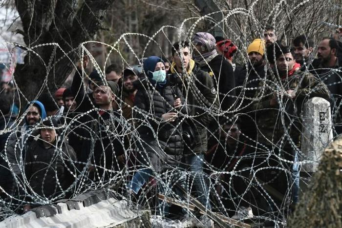 The EU promised personnel, patrol vessels, helicopers and vehicles to help Greece cope with the crisis
