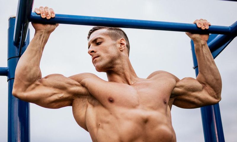 5 Bodyweight Moves to Build Your Biceps