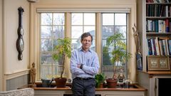 Time is Still a Mystery to 'Einstein's Dreams' Author