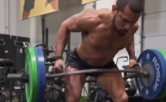 This Trap Bar Workout Gives You a Monstrous Pump