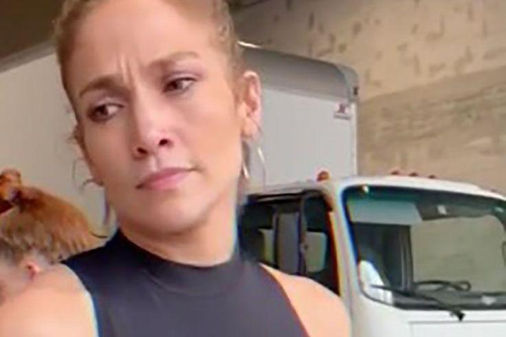 J.Lo's Abs Look Insane In This Crop Top