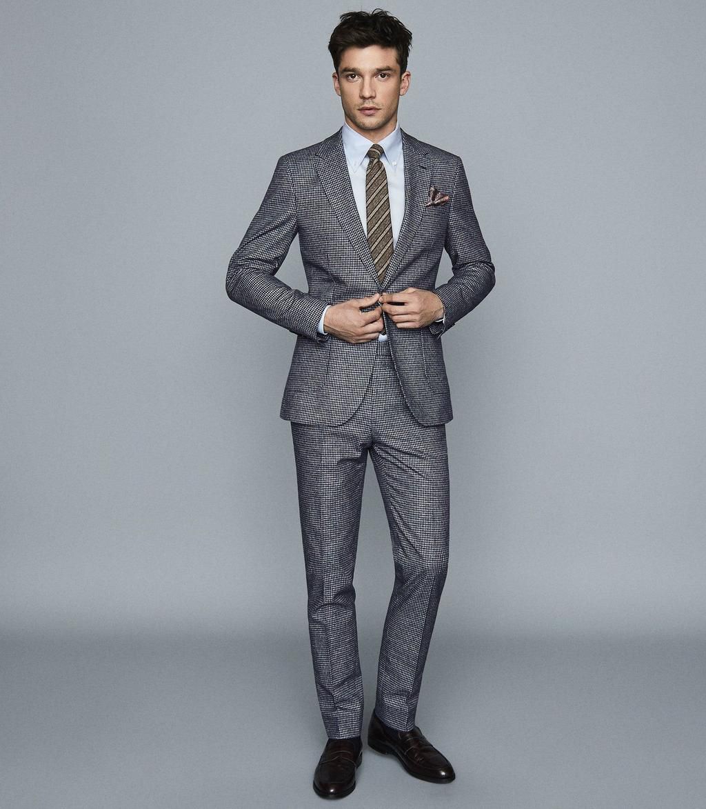 The 10 Best Men's Summer Suits to Look Sharp Without Sweating