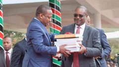 Former Nairobi Governor Evans Kidero throws shade at Mike Sonko after handing over duties to national government