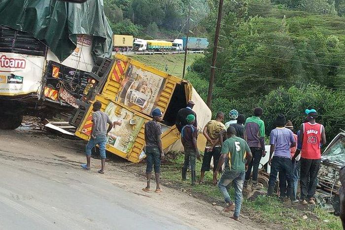 Accident involving trucks and 8 vehicles at the old church along Mai Mahiu