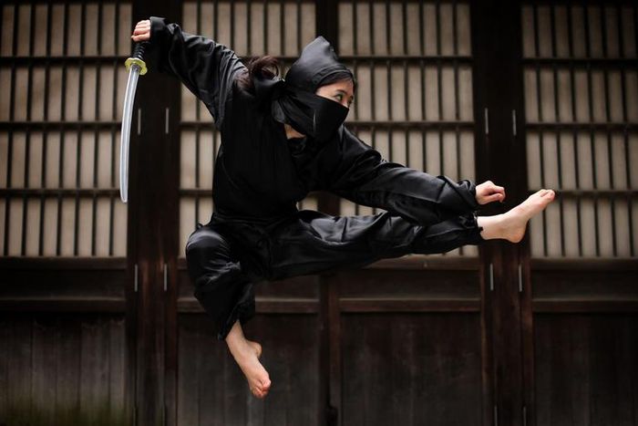 Dr. Pimple Popper Cuts Out Cyst And Skin Tag