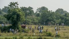 Indian police have said that they shot dead four detained gang-rape and murder suspects