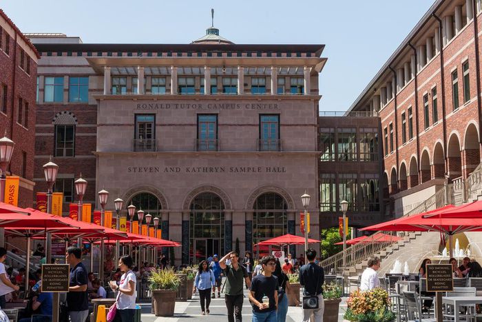 USC Will Offer Free Tuition to Low-Income Students