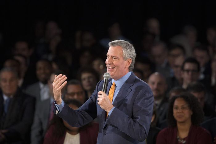 Bill de Blasio Endorses Bernie Sanders