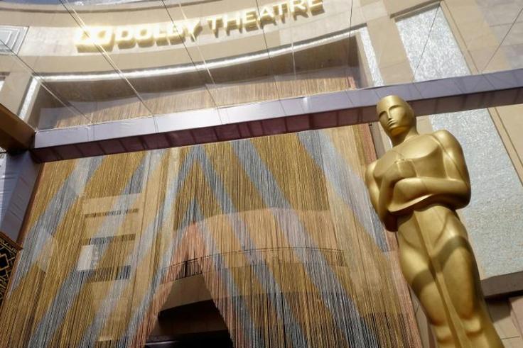 Last year, the Oscars went without a host -- the first time in three decades -- after Kevin Hart pulled when old homophobic tweets resurfaced