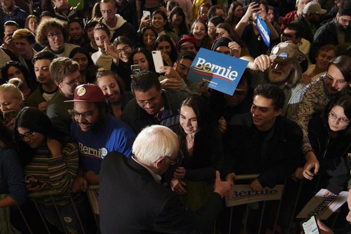 The Moderate Pileup, and the Sanders Path to the Nomination