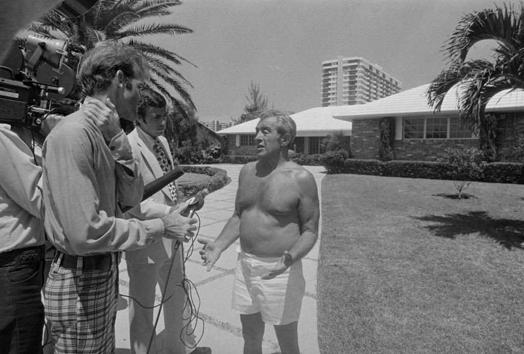 Tony Pro talks with journalists in Florida in 1975. Pro reportedly explained that he was a friend of Jimmy Hoffa and he had nothing to do with his disappearance.