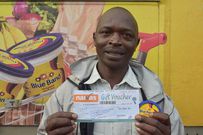 Edwin Simiyu wins Sh10,000 shopping voucher in the Changamka na BB Ushinde promotion