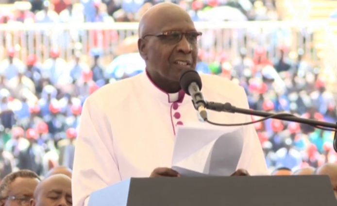 Former President Daniel Moi's children receive Bibles as part of his last wishes