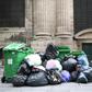 Garbage collectors argue that they should continue to be allowed to stop work early because their life expectancy is seven years lower than that of the average French person