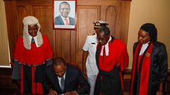 I buy my own newspaper - President Uhuru Kenyatta advises Chief Justice David Maraga on saving funds in Judiciary budget