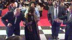 File image of President Uhuru Kenyatta dancing with other dignitaries