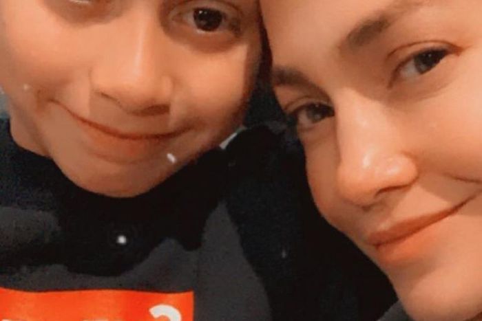 Jennifer Lopez Shares Rare No-Makeup Photo