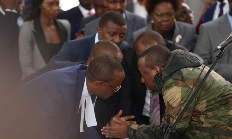Nairobi Governor Mike Sonko with his lawyers in court