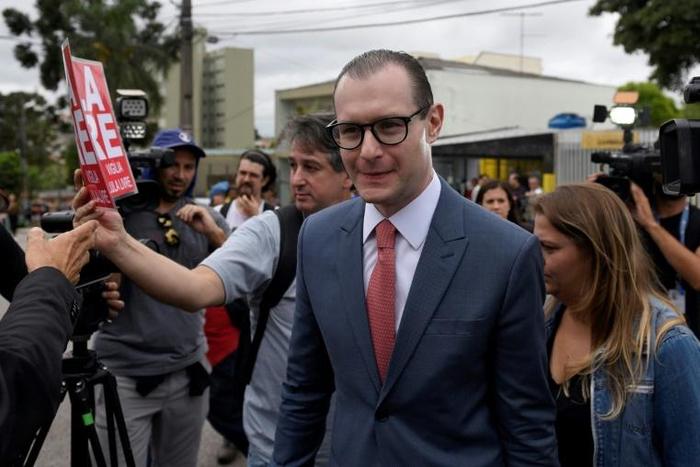 Cristiano Zanin, lawyer of former Brazilian President Luiz Inacio Lula da Silva, arrives at the police headquarters where the ex-president is in prison, after the Supreme Court issued a ruling that could see Lula freed