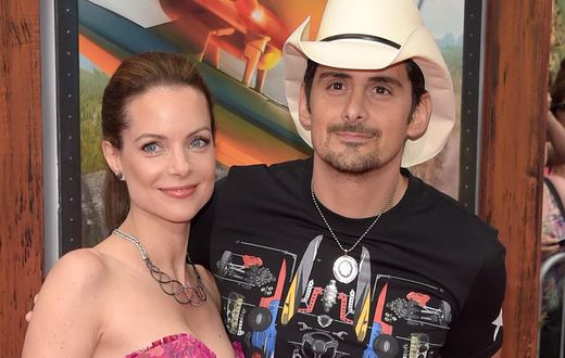 Brad Paisley And His Wife Have The Cutest Story