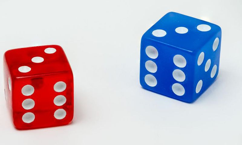 How to Solve Amazon's Tricky Dice Brainteaser