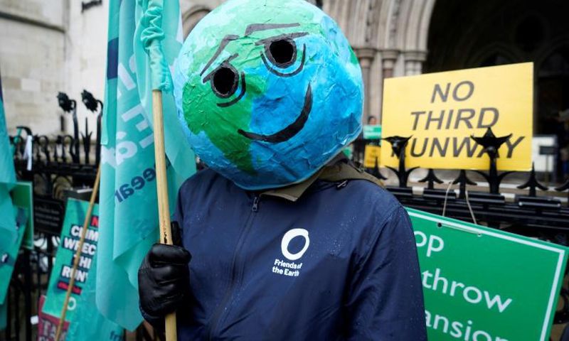 Opponents welcome an appeal ruling against building a controversial third runway at London's Heathrow airport, Europe's busiest.