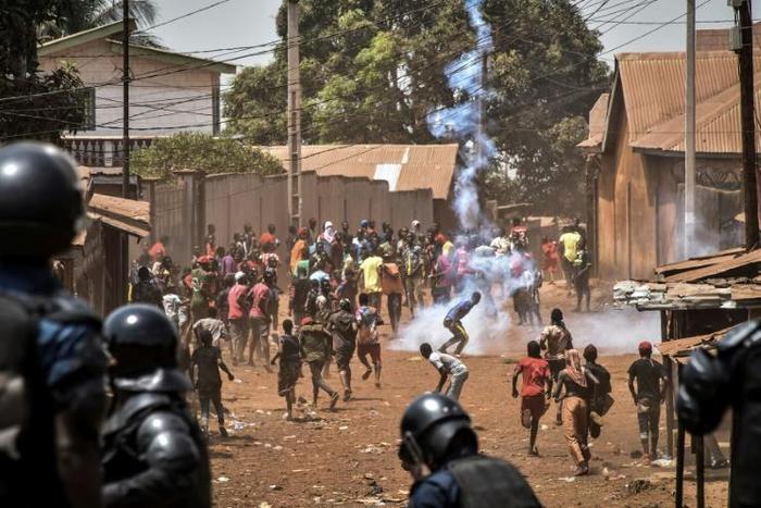 Protesters clashed with police who fired tear gas in the opposition stronghold of Wanindara