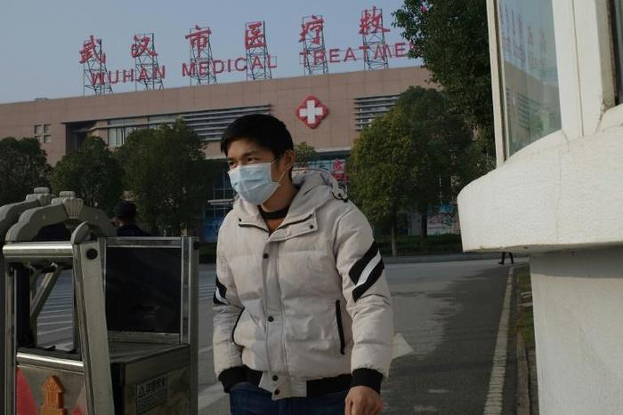 Visitors were free to enter and exit the hospital compound