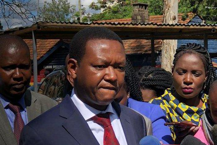 Governor Alfred Mutua at Kilimani Police Station