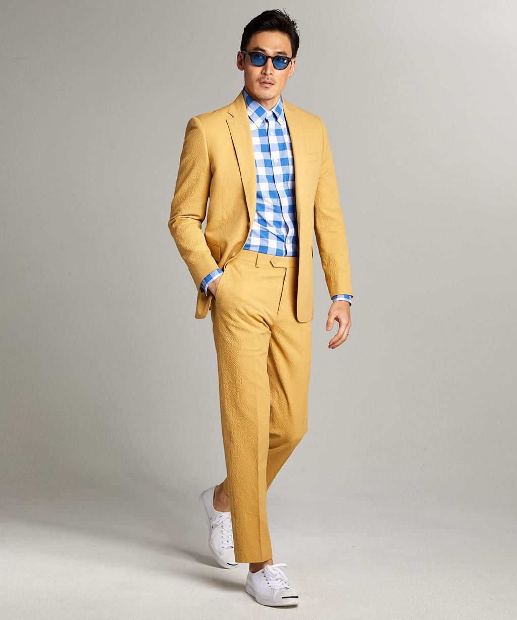 The 10 Best Men's Summer Suits to Look Sharp Without Sweating