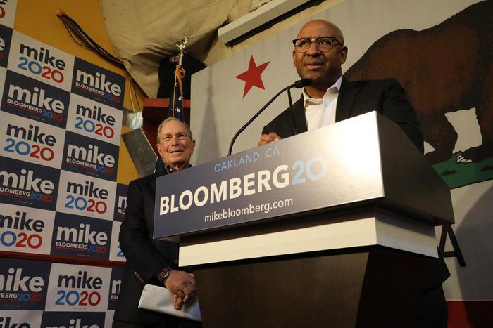 Bloomberg Pursues Wealthy Donors, but Not Their Checkbooks