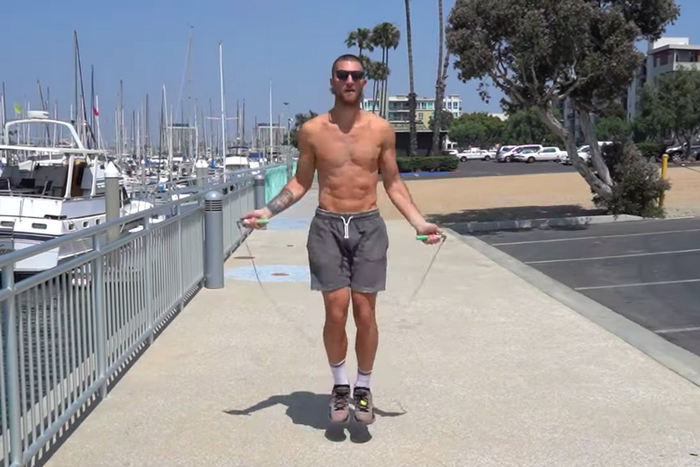 This Guy Jumped Rope 1,000 Times a Day for 1 Month