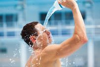 Soothe a Bad Sunburn With These 6 Pain Relief Tips