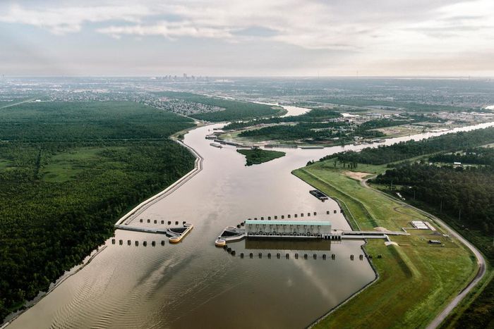 The $119 Billion Sea Wall That Could Defend New York  or Not