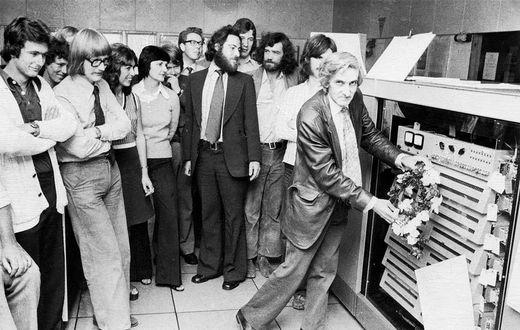 Tony Brooker, Pioneer of Computer Programming, Dies at 94