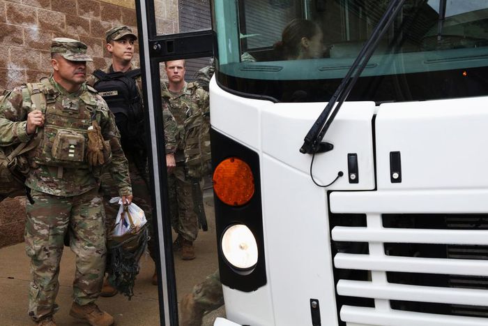 Weary Veterans Exemplify a Nation Reluctant for War With Iran