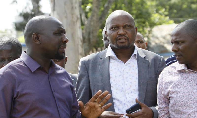 File image of Moses Kuria flanked by Kimani Ichungwah and Kipchumba Murkomen Kuria's attempt to link Raila to his mistreatment at Mombasa BBI forum backfired
