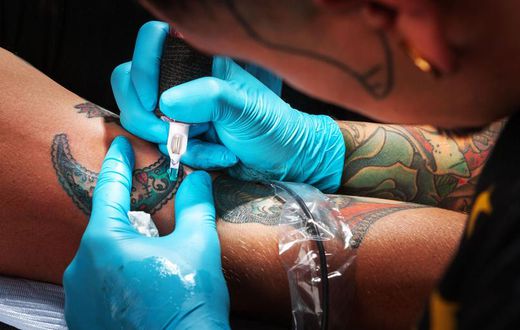 7 Signs Your Tattoo Is Infected